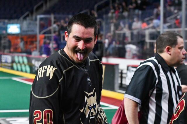 The best shots of the quarterfinals in the NLL 📸

All Photos at the link in our bio!