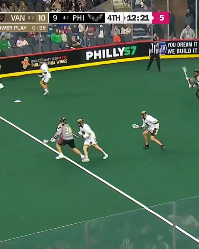 THE SHOW GOES ON! 🎤