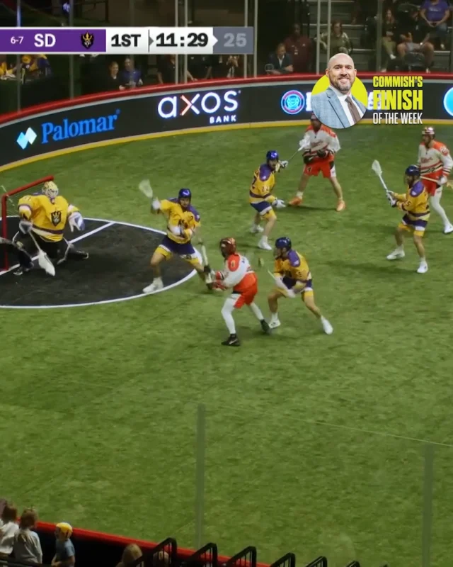 Face dodge ➡️ around the defender ➡️ top corner! 🔥 @tehoka1

Commish's Finish of Week 17 👏